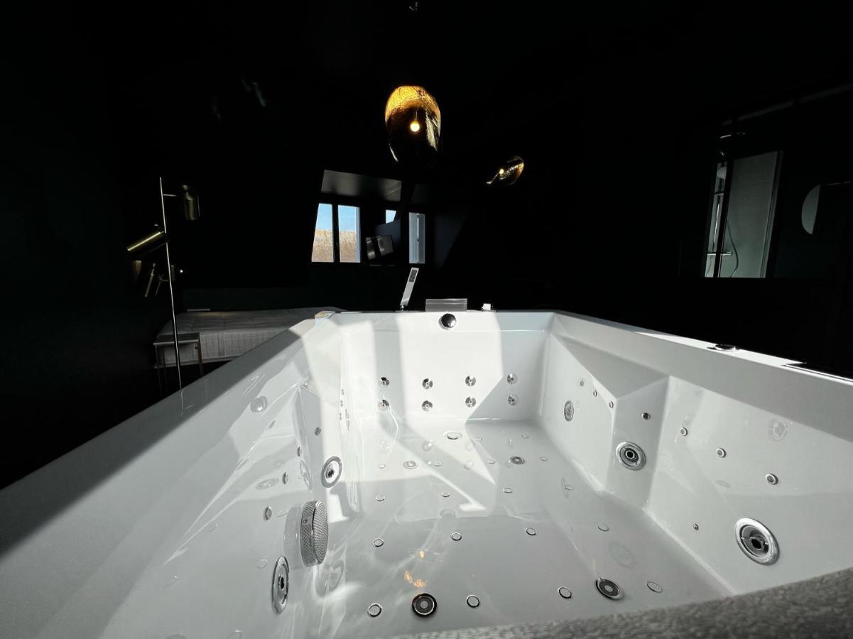 La Suite Isahora. Les Locations Isahora C'Est Aussi Plusieurs Appart' De Standing A 2 Pas Du Chateau D'Eu, Des Falaises Du Treport, De Mers Les Bains Et Aux Portes De La Baie De Somme Э (Приморская Сена) Экстерьер фото